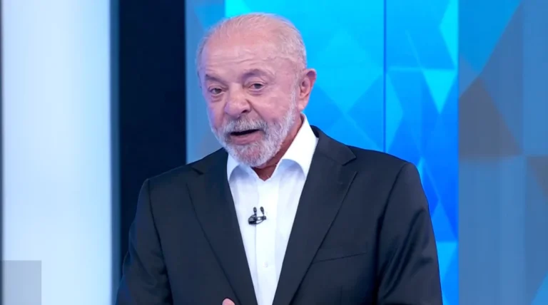 Juros futuros fecham em alta após reeleição de Lula