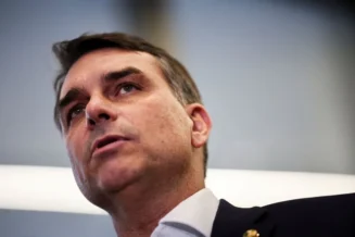 Flávio fecha com Caiado e avança para ter apoio do centrão no segundo turno